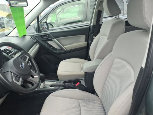 Used 2017 Subaru Forester 2.5i w/ Alloy Wheel Package AWD/4WD image 7