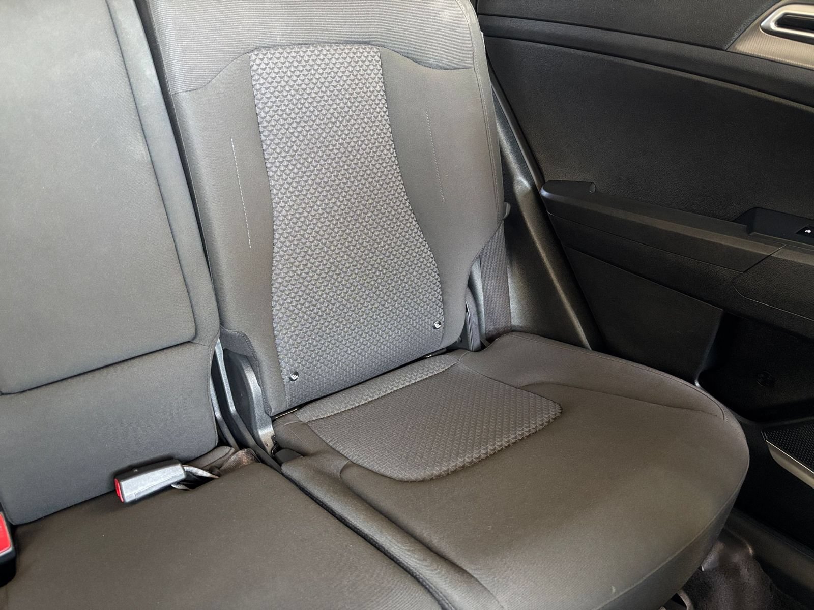Used 2026 Kia Sportage LX FWD image 36