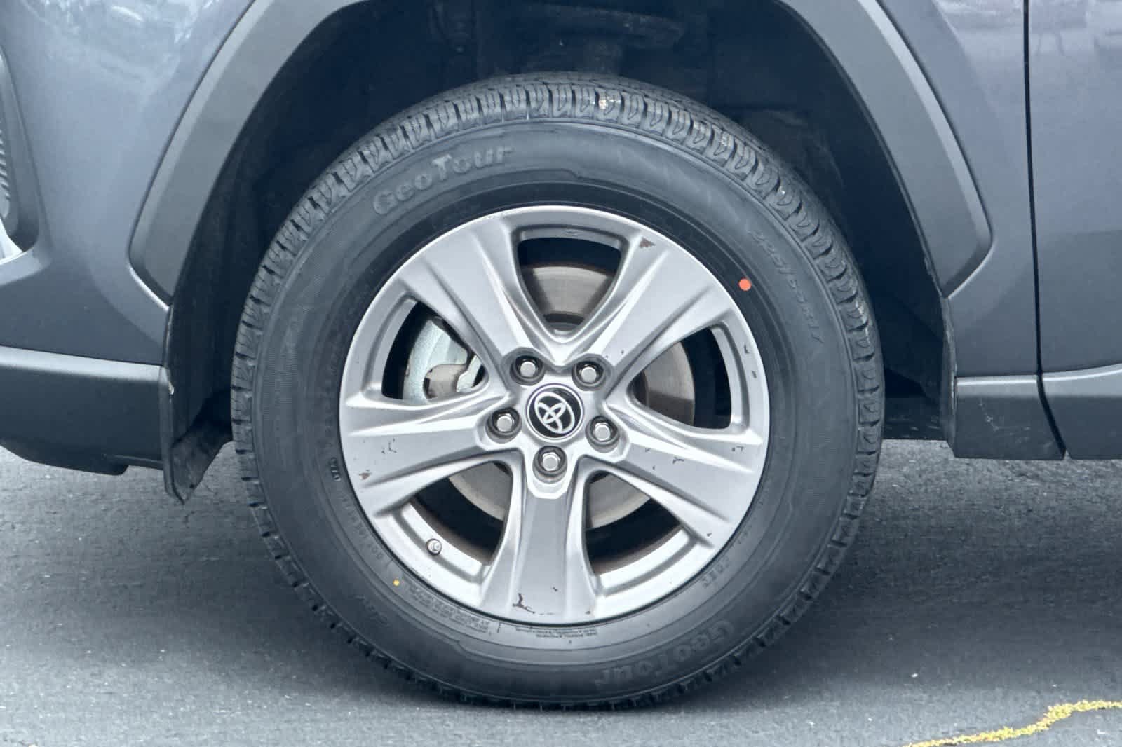 Certified 2024 Toyota RAV4 LE AWD/4WD image 30