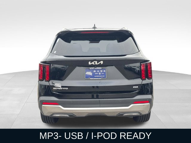 Certified 2026 Kia Sorento EX AWD/4WD image 6