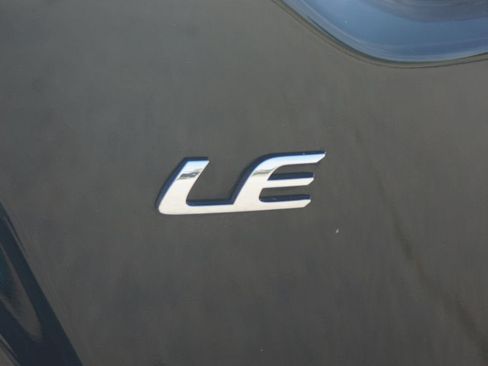 Used 2024 Toyota Corolla LE FWD image 17