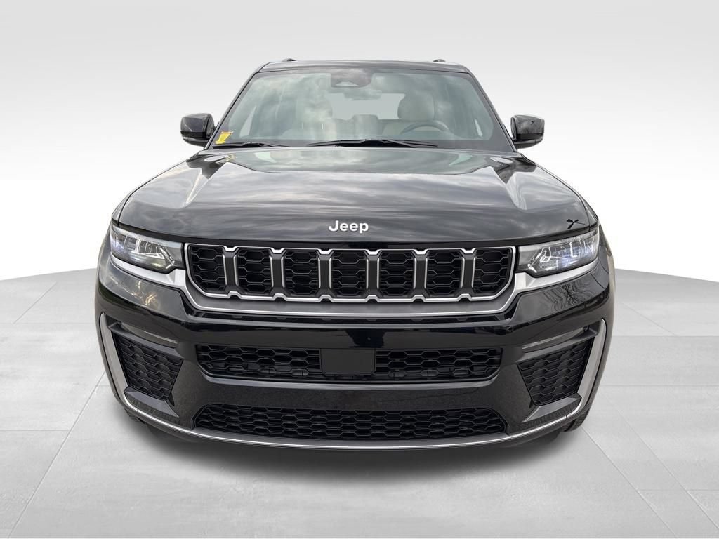 New 2026 Jeep Grand Cherokee Limited AWD/4WD image 2