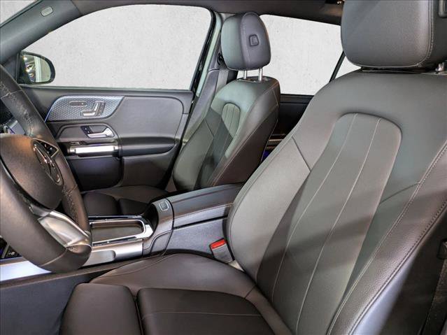 Used 2025 Mercedes-Benz GLB 250 image 19