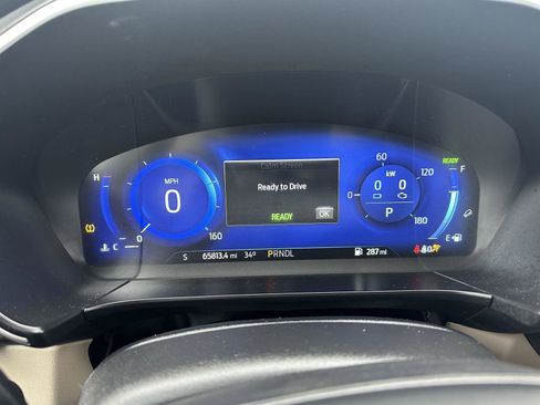 Used 2020 Ford Escape SE Sport image 31