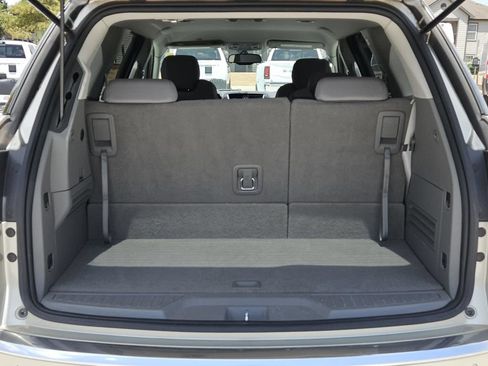 Used 2013 GMC Acadia SLE FWD image 39