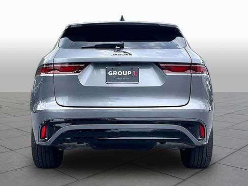 Used 2025 Jaguar F-PACE R-Dynamic S AWD/4WD image 4