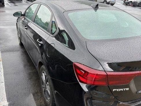 Used 2023 Kia Forte LXS FWD image 5