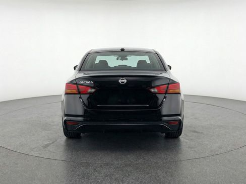 Used 2025 Nissan Altima 2.5 SV image 7