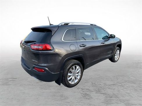 Used 2017 Jeep Cherokee Limited AWD/4WD image 3