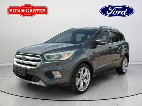 Used 2018 Ford Escape Titanium FWD image 3