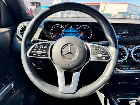 Certified 2023 Mercedes-Benz GLB 250 image 10