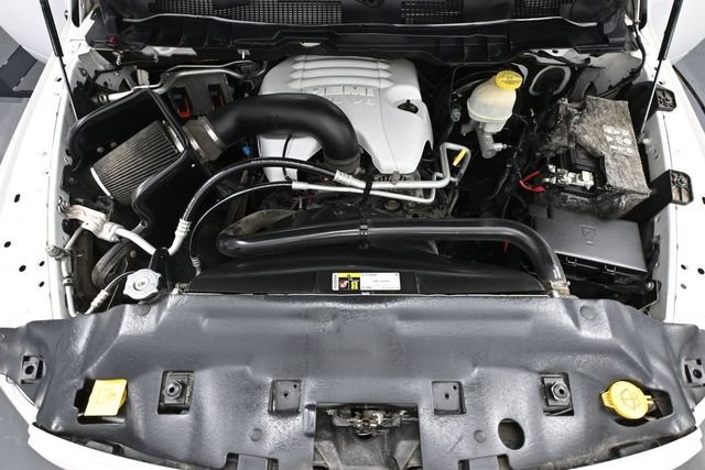 Used 2017 RAM 1500 Classic SLT AWD/4WD image 39