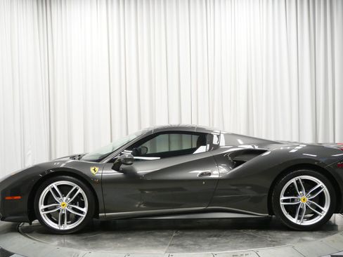 Used 2017 Ferrari 488 Spider RWD image 6