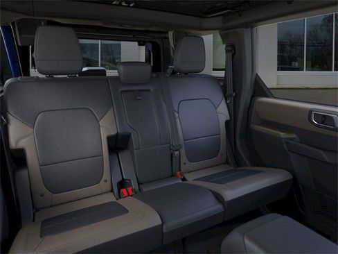 Certified 2022 Ford Bronco Wildtrak image 11