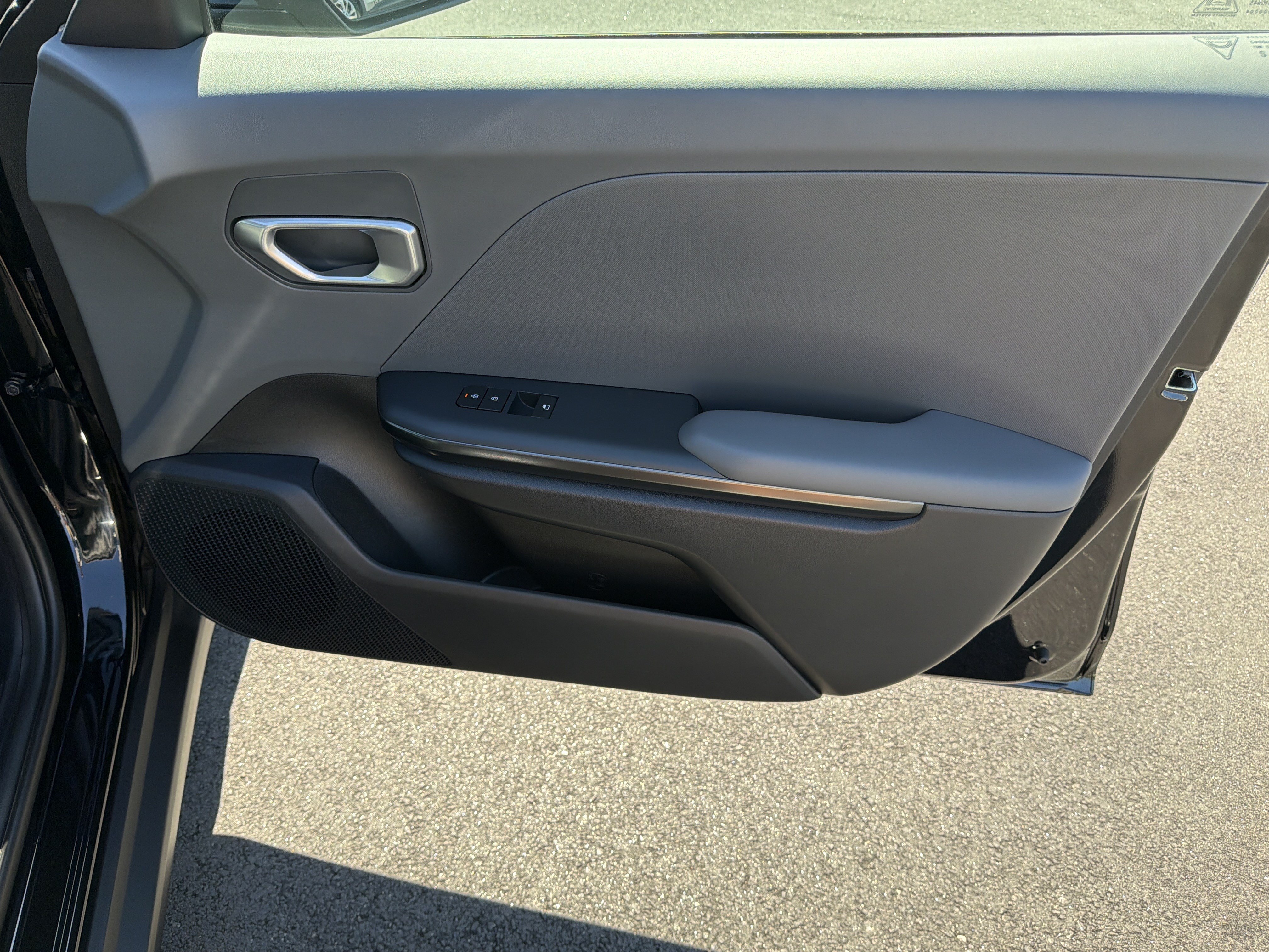Used 2025 Kia K4 FWD image 14