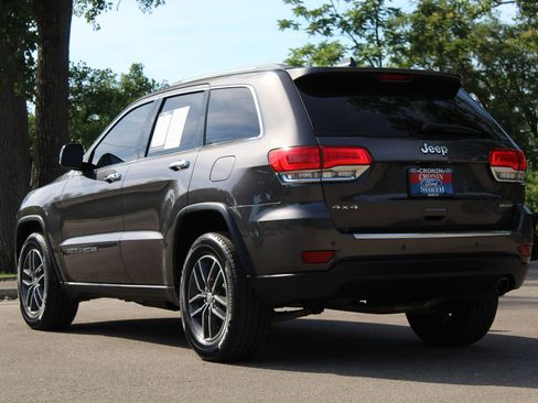 Used 2018 Jeep Grand Cherokee Limited AWD/4WD image 5