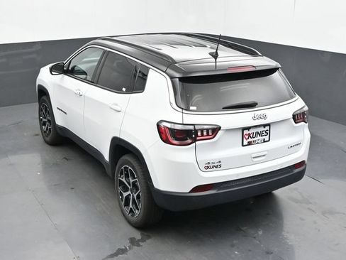 Used 2025 Jeep Compass Limited AWD/4WD image 41