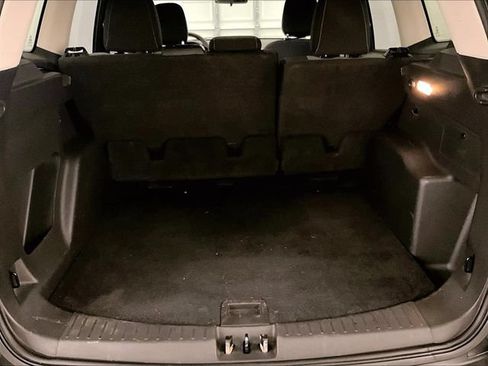 Used 2018 Ford Escape SE w/ SE Sync 3 Package FWD image 33