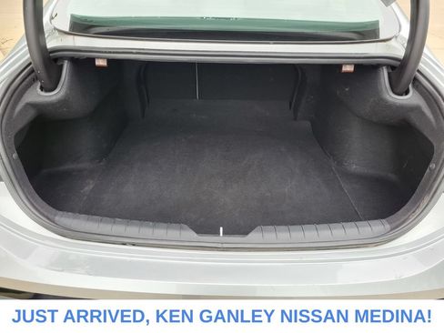 Used 2025 Hyundai Sonata SEL FWD image 17