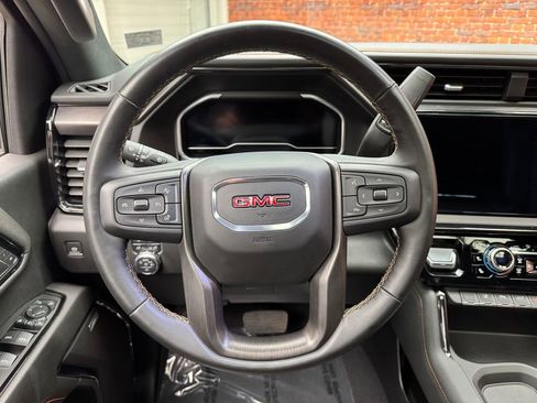 Used 2024 GMC Sierra 2500 AT4 w/ AT4 Premium Plus Package AWD/4WD image 15