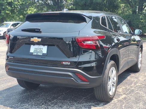 Used 2024 Chevrolet Trax LS FWD image 3