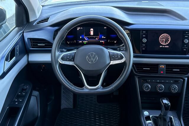 Certified 2022 Volkswagen Taos SE AWD/4WD image 14