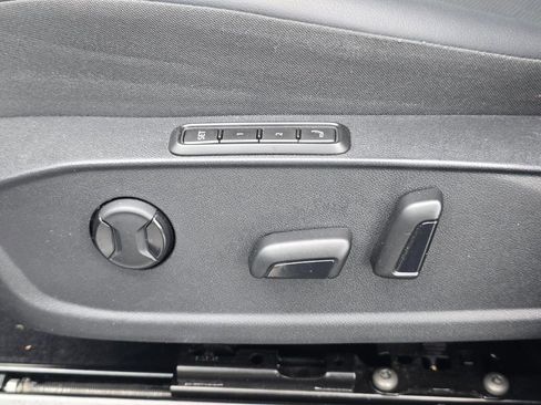 Used 2021 Volkswagen ID.4 Pro S image 19