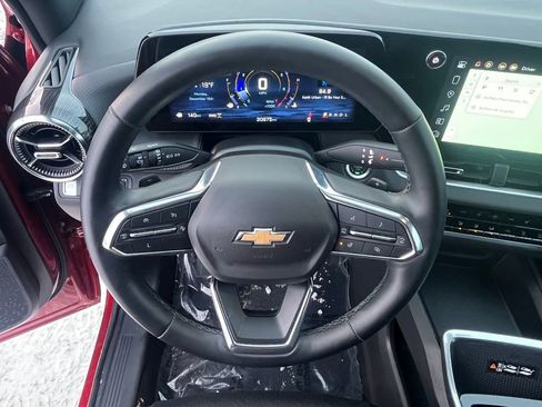 Certified 2025 Chevrolet Equinox LT w/ Convenience Package II image 12