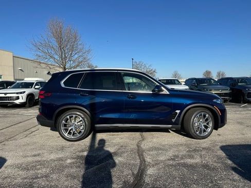 New 2026 BMW X5 xDrive50e AWD/4WD image 11