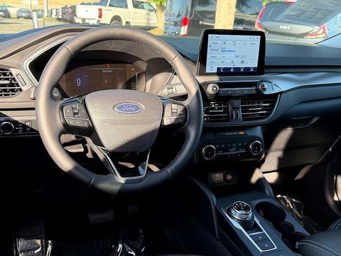 Used 2024 Ford Escape Active w/ Cold Weather Package image 30