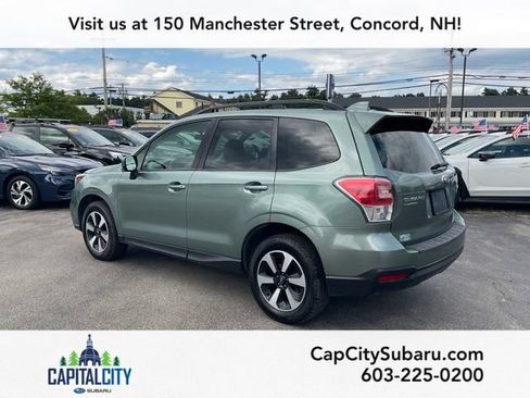 Used 2018 Subaru Forester 2.5i Premium w/ All-Weather Package AWD/4WD image 4