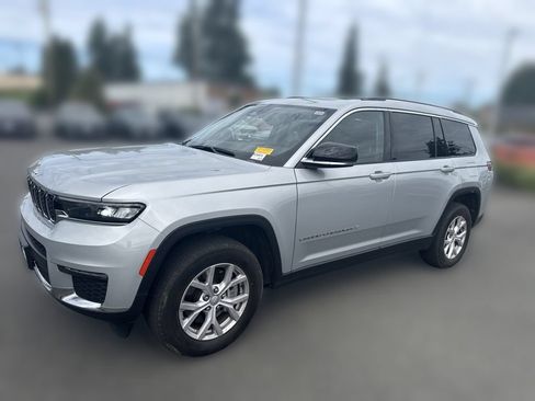 Used 2022 Jeep Grand Cherokee L Limited AWD/4WD image 4