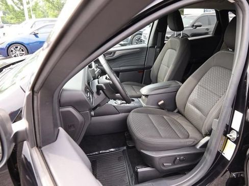 Certified 2024 Ford Escape Active w/ Cold Weather Package FWD image 9