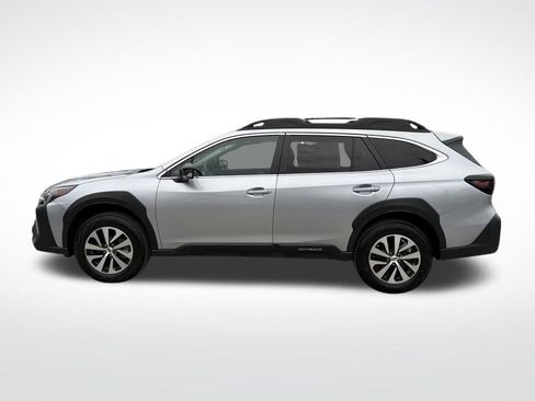 Certified 2025 Subaru Outback Premium image 11