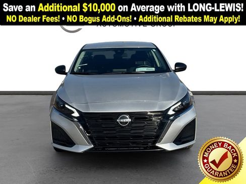 Used 2025 Nissan Altima 2.5 SV image 11