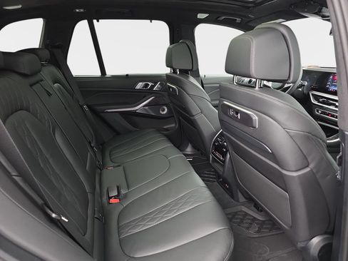 New 2026 BMW X5 M60i w/ Executive Package AWD/4WD image 11