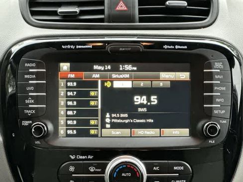 Used 2016 Kia Soul + w/ Audio Package FWD image 10