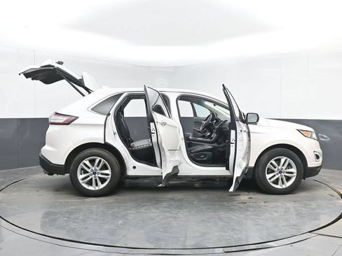 Used 2017 Ford Edge SEL w/ Equipment Group 201A AWD/4WD image 51