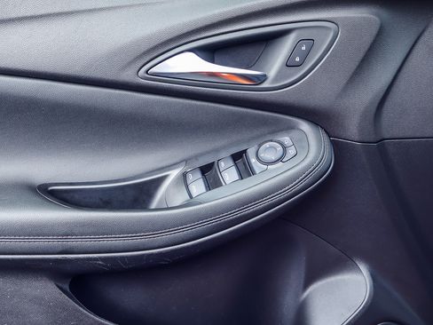 Used 2023 Buick Encore GX Preferred FWD image 9