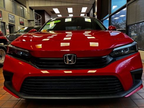 Used 2022 Honda Civic EX image 4