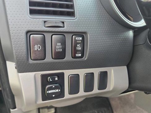 Used 2006 Toyota Tacoma 4x4 Access Cab V6 image 21