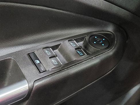 Used 2017 Ford Escape SE w/ Equipment Group 201A image 27