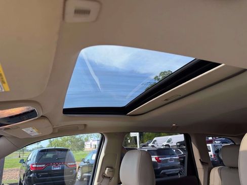 Used 2020 Jeep Grand Cherokee Limited AWD/4WD image 17