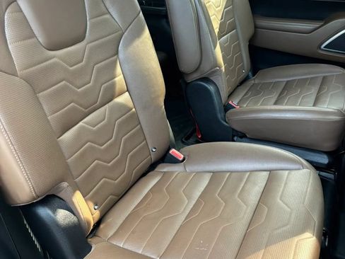 Used 2021 Kia Telluride SX w/ SX Prestige Package AWD/4WD image 16