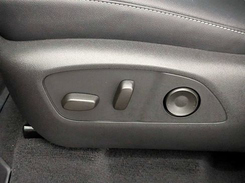 New 2026 Chevrolet Traverse LT image 17