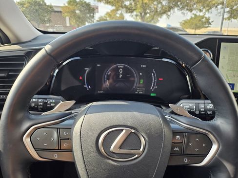 Used 2025 Lexus NX 450h+ AWD w/ Accessory Package (Z2) image 11