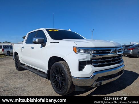Used 2022 Chevrolet Silverado 1500 LTZ w/ LTZ Convenience Package II image 1
