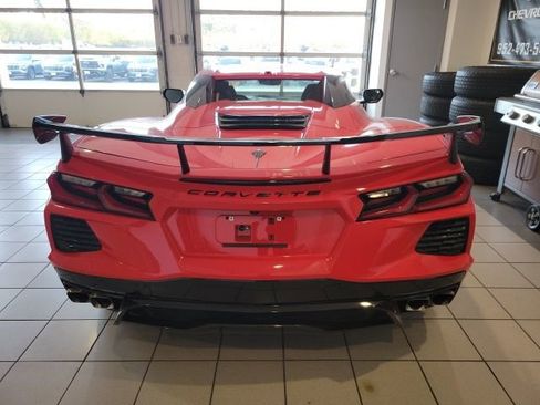 Used 2022 Chevrolet Corvette Stingray Premium Conv w/ Z51 Performance Package RWD image 27