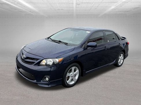 Used 2011 Toyota Corolla S FWD image 3