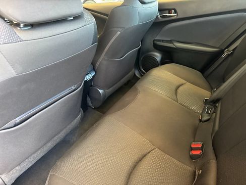Used 2022 Toyota Prius LE FWD image 15